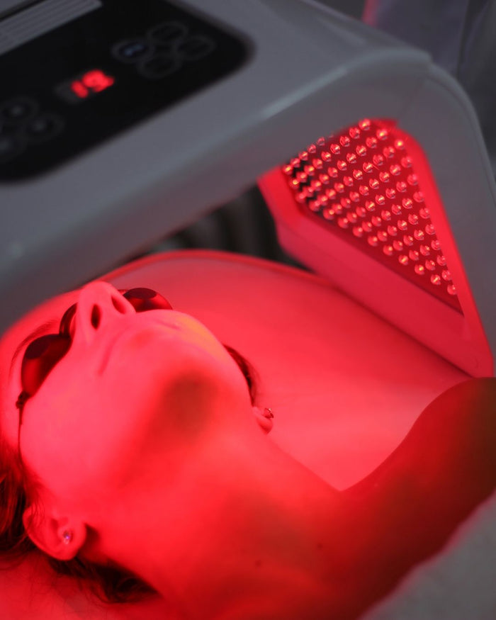 LED LIGHT THERAPY